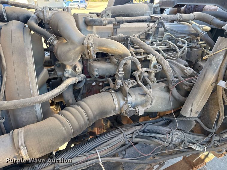 image for item DO2571 2009 Elgin Eagle street sweeper truck