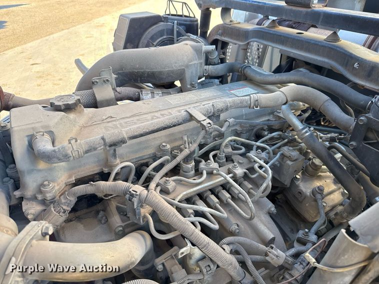 image for item DO2571 2009 Elgin Eagle street sweeper truck