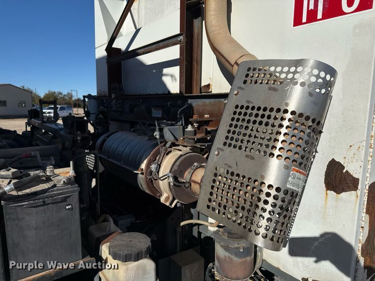 image for item DO2571 2009 Elgin Eagle street sweeper truck