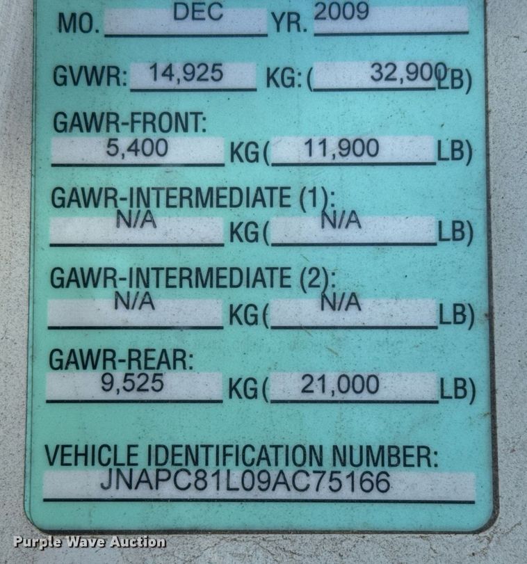 image for item DO2571 2009 Elgin Eagle street sweeper truck