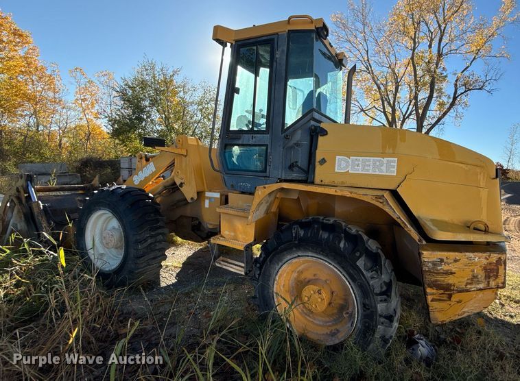 image for item DO7635 2000 John Deere 344H wheel loader