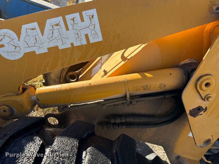 image for item DO7635 2000 John Deere 344H wheel loader