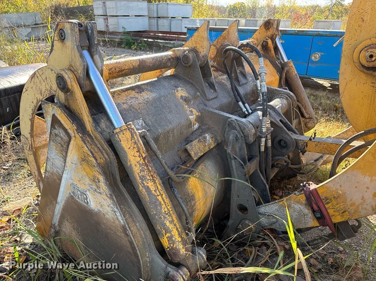 image for item DO7635 2000 John Deere 344H wheel loader