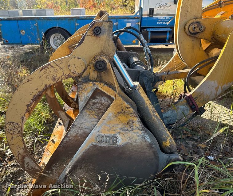 image for item DO7635 2000 John Deere 344H wheel loader
