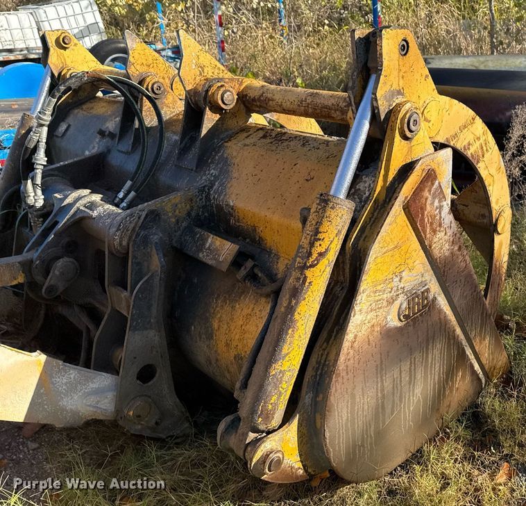 image for item DO7635 2000 John Deere 344H wheel loader