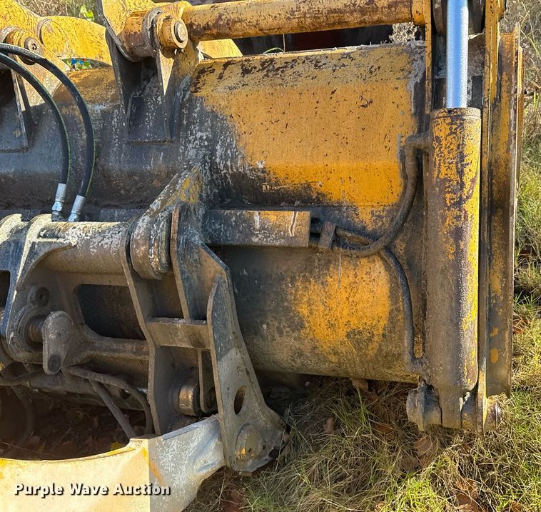 image for item DO7635 2000 John Deere 344H wheel loader