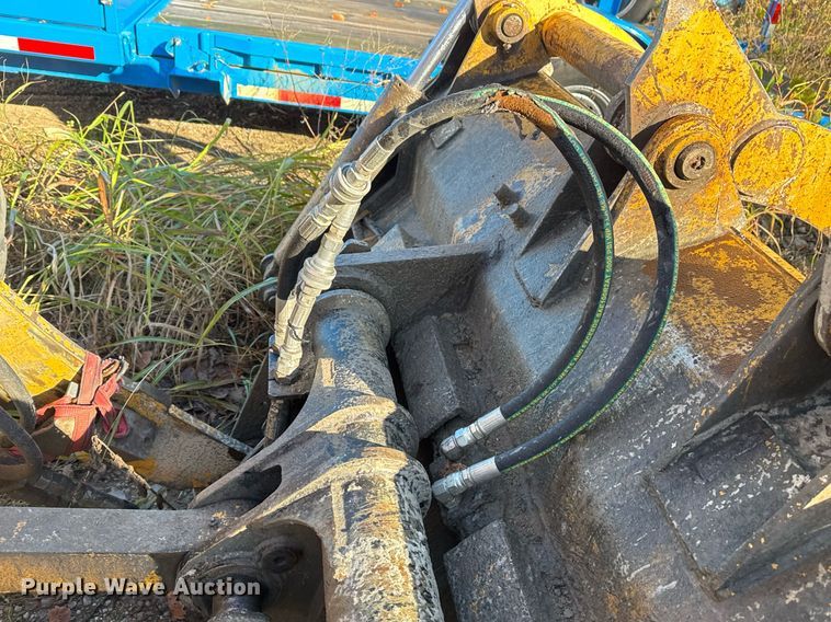 image for item DO7635 2000 John Deere 344H wheel loader