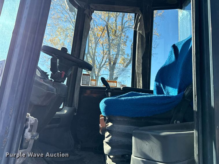 image for item DO7635 2000 John Deere 344H wheel loader