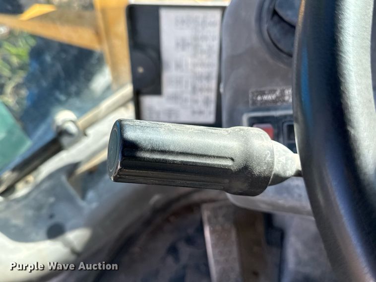 image for item DO7635 2000 John Deere 344H wheel loader