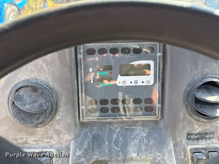 image for item DO7635 2000 John Deere 344H wheel loader