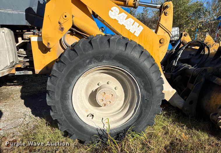 image for item DO7635 2000 John Deere 344H wheel loader