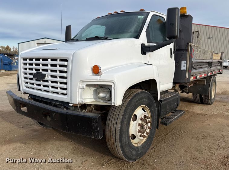 image for item DO7660 2007 Chevrolet C8500 dump truck