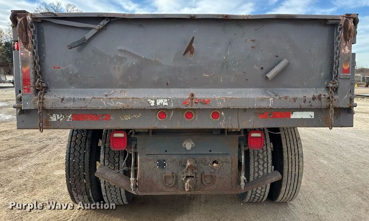 image for item DO7660 2007 Chevrolet C8500 dump truck
