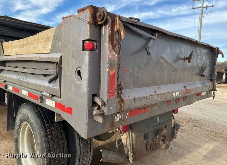 image for item DO7660 2007 Chevrolet C8500 dump truck