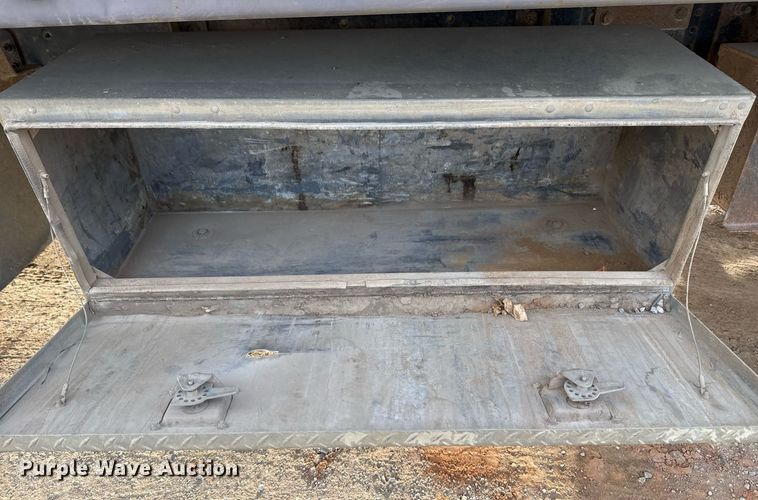 image for item DO7660 2007 Chevrolet C8500 dump truck