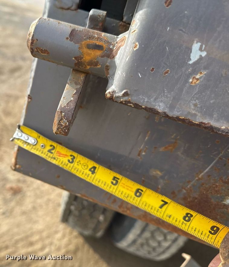 image for item DO7660 2007 Chevrolet C8500 dump truck