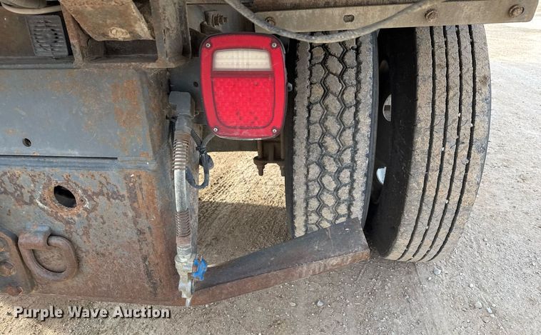 image for item DO7660 2007 Chevrolet C8500 dump truck