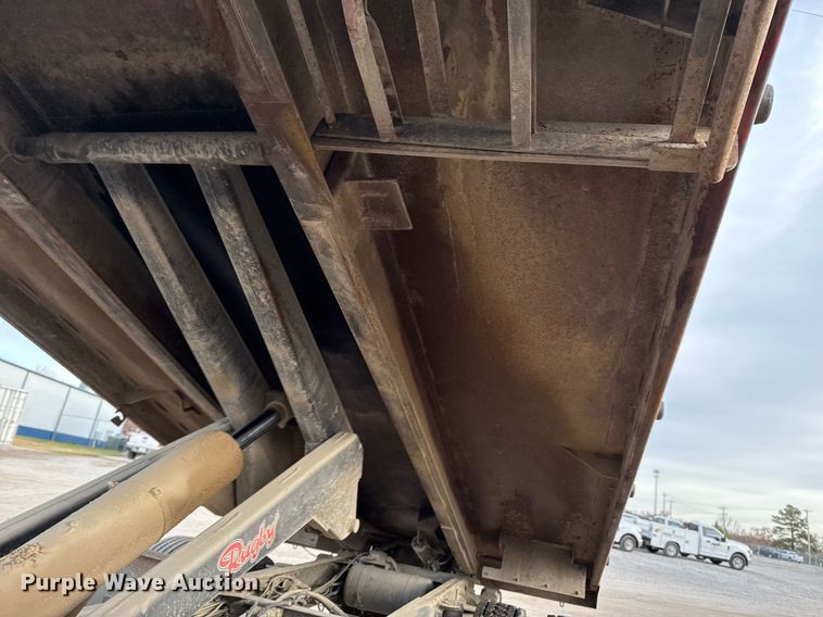 image for item DO7660 2007 Chevrolet C8500 dump truck