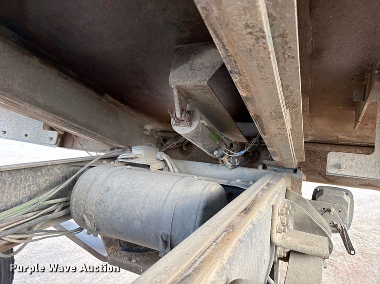 image for item DO7660 2007 Chevrolet C8500 dump truck