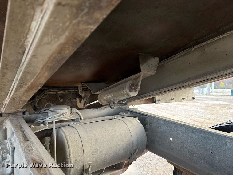 image for item DO7660 2007 Chevrolet C8500 dump truck