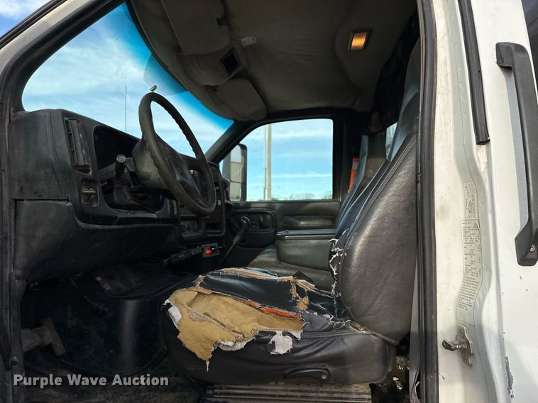 image for item DO7660 2007 Chevrolet C8500 dump truck