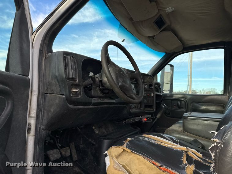 image for item DO7660 2007 Chevrolet C8500 dump truck