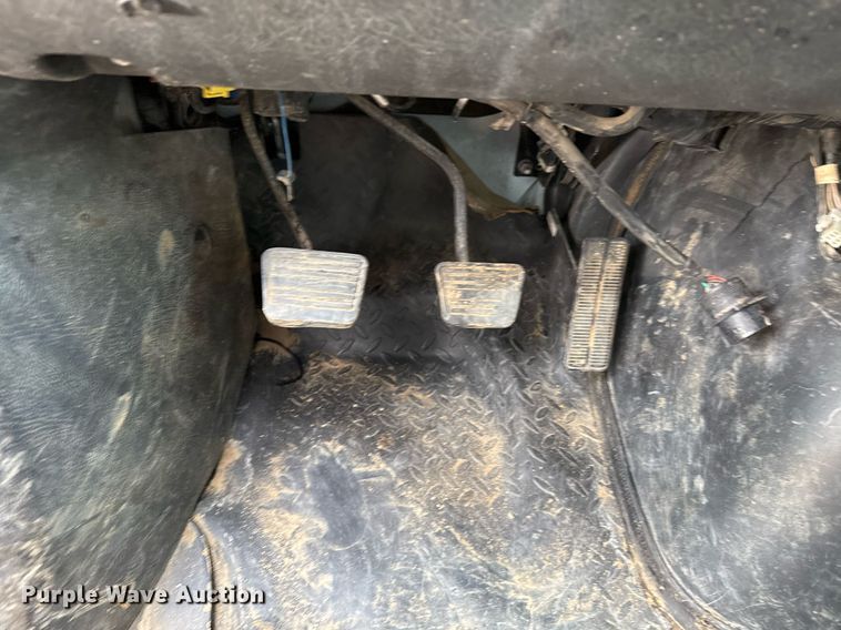 image for item DO7660 2007 Chevrolet C8500 dump truck