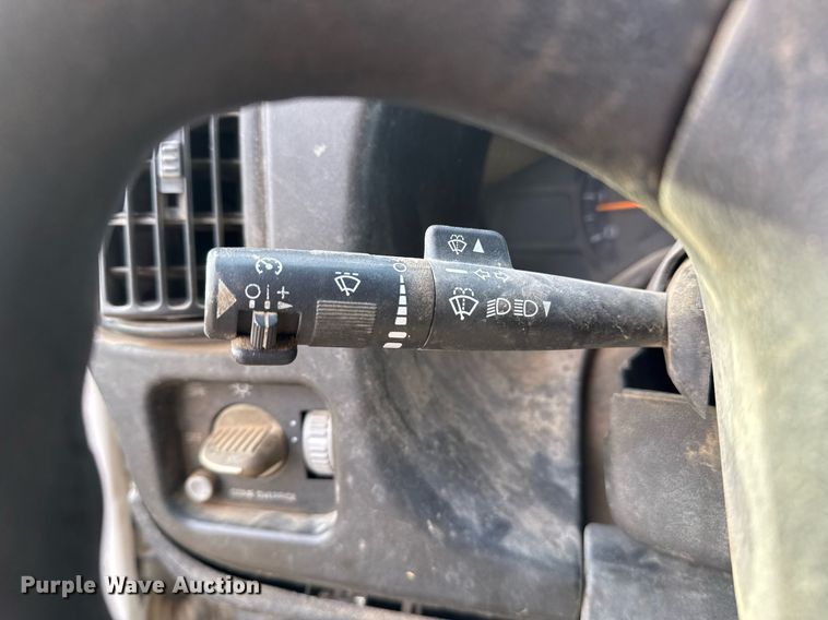 image for item DO7660 2007 Chevrolet C8500 dump truck