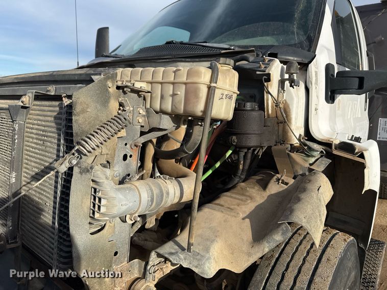 image for item DO7660 2007 Chevrolet C8500 dump truck