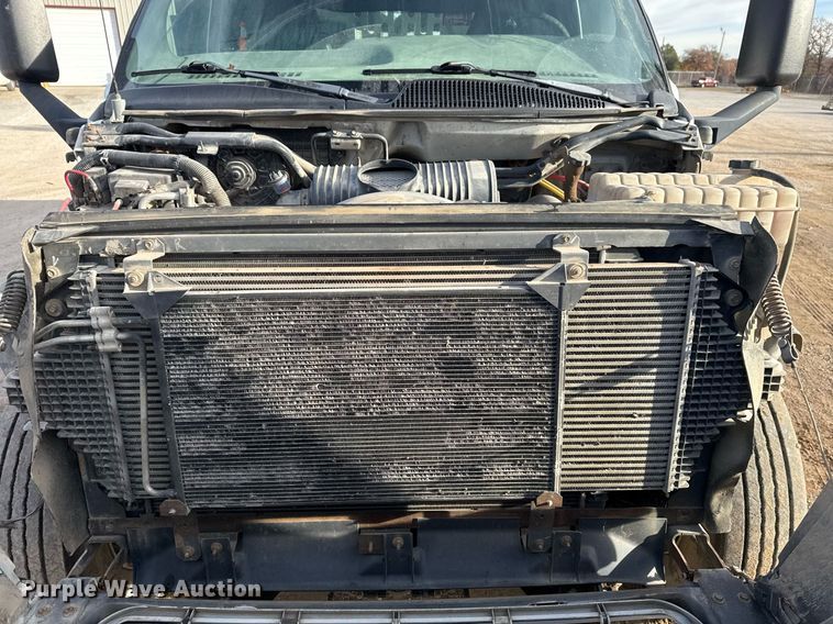 image for item DO7660 2007 Chevrolet C8500 dump truck