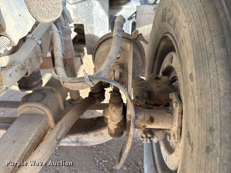 image for item DO7660 2007 Chevrolet C8500 dump truck