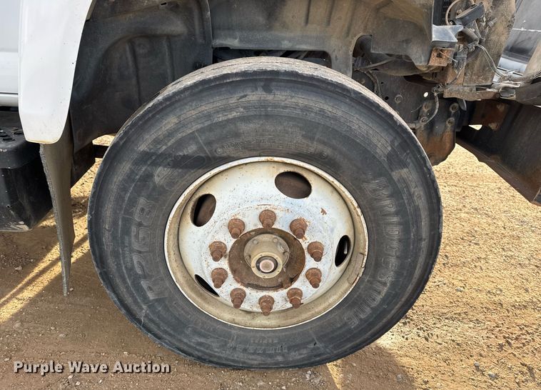 image for item DO7660 2007 Chevrolet C8500 dump truck