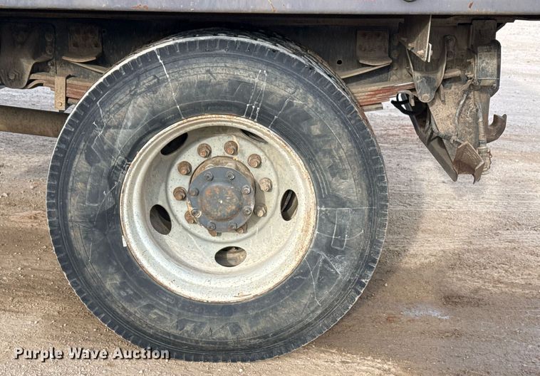 image for item DO7660 2007 Chevrolet C8500 dump truck