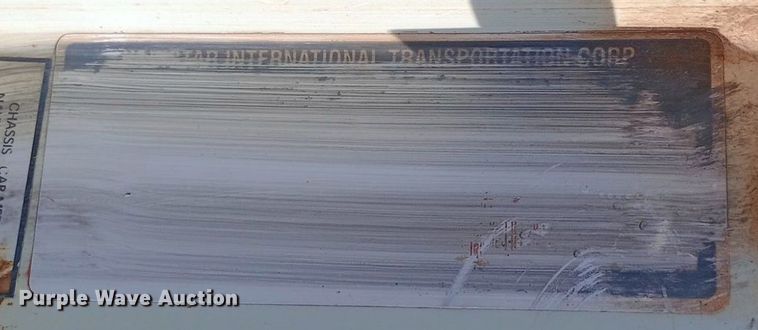 image for item DP1209 2001 International 2674 vacuum truck