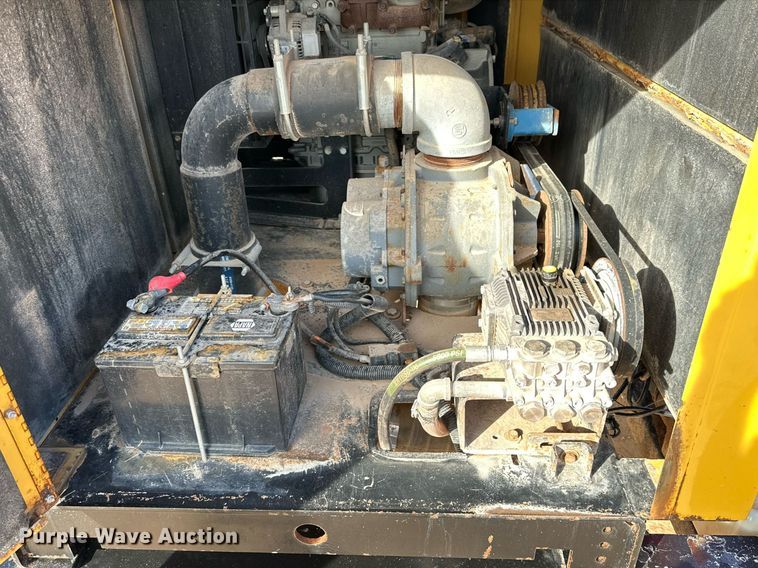 image for item DP5995 Vermeer LP855DT vacuum excavator