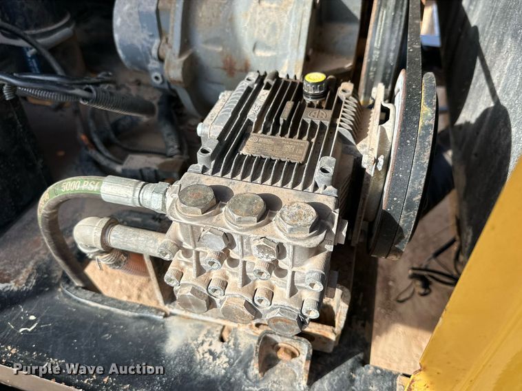 image for item DP5995 Vermeer LP855DT vacuum excavator