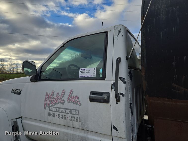 image for item DP6721 1991 Chevrolet  C7 tank truck