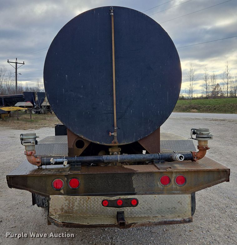 image for item DP6721 1991 Chevrolet  C7 tank truck