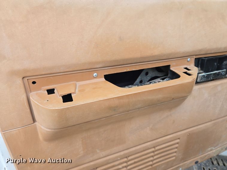 image for item DP6721 1991 Chevrolet  C7 tank truck