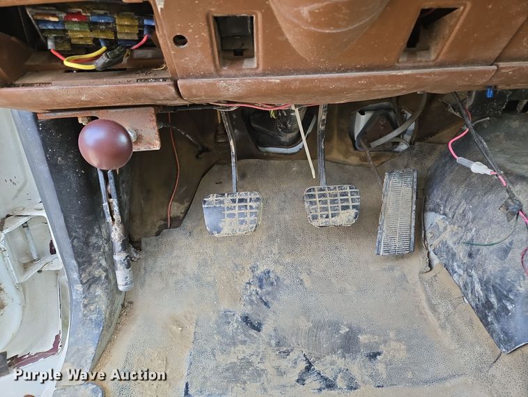 image for item DP6721 1991 Chevrolet  C7 tank truck