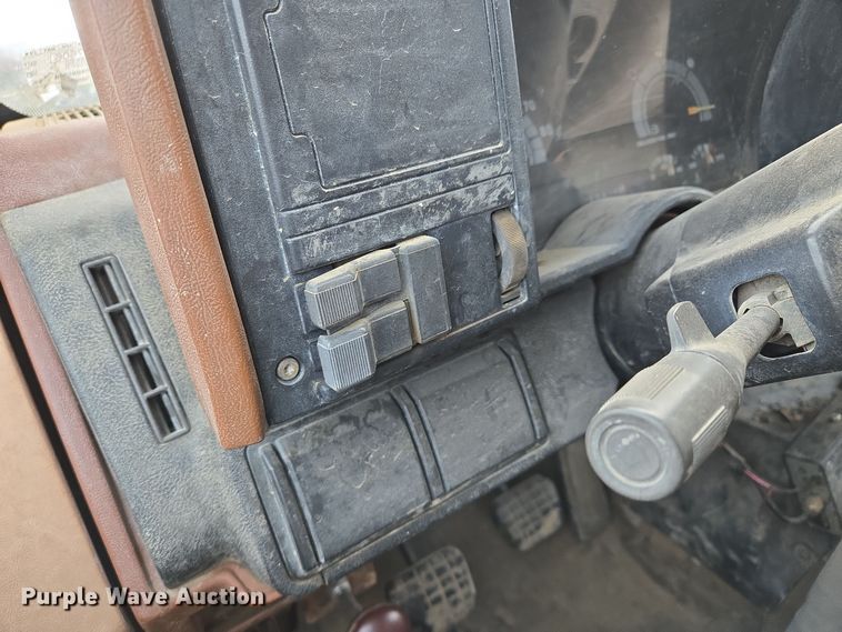 image for item DP6721 1991 Chevrolet  C7 tank truck