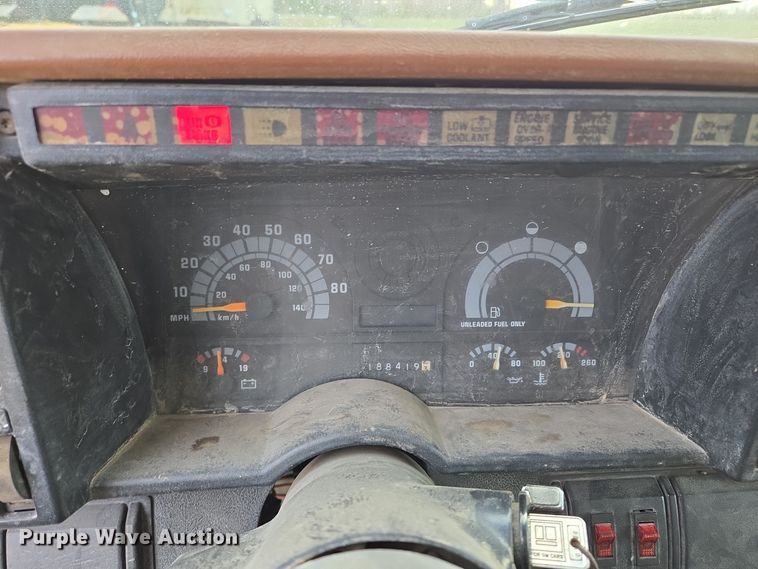 image for item DP6721 1991 Chevrolet  C7 tank truck