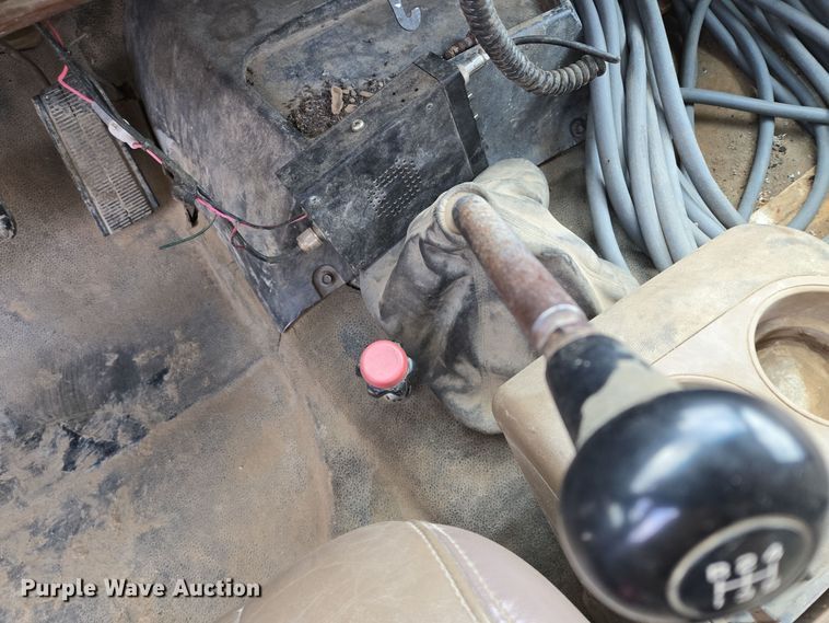 image for item DP6721 1991 Chevrolet  C7 tank truck