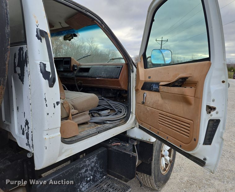 image for item DP6721 1991 Chevrolet  C7 tank truck