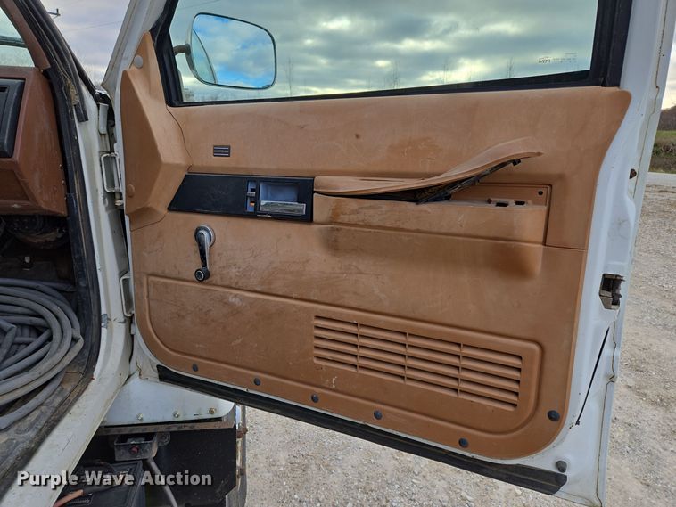 image for item DP6721 1991 Chevrolet  C7 tank truck