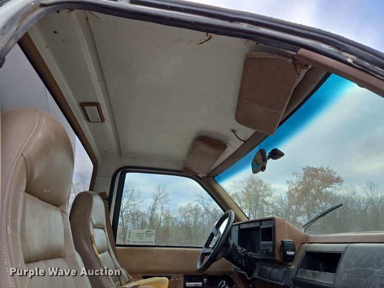 image for item DP6721 1991 Chevrolet  C7 tank truck