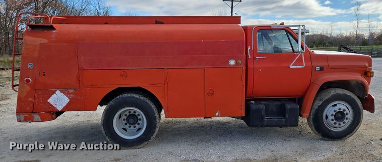 image for item DP6722 1987 Chevrolet  C7 fuel truck