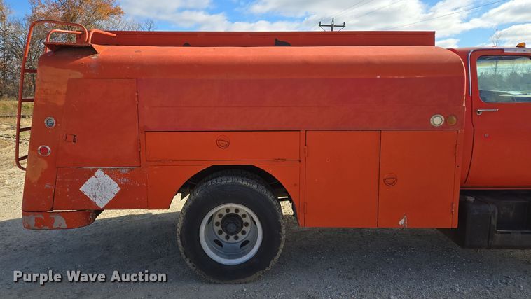 image for item DP6722 1987 Chevrolet  C7 fuel truck