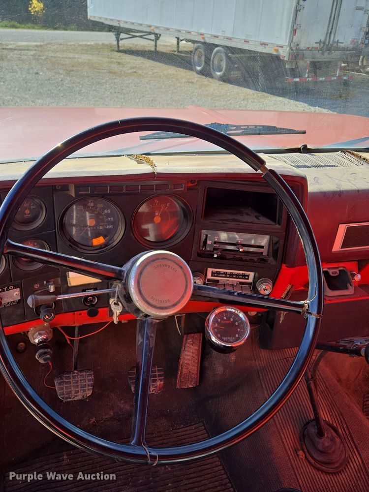 image for item DP6722 1987 Chevrolet  C7 fuel truck