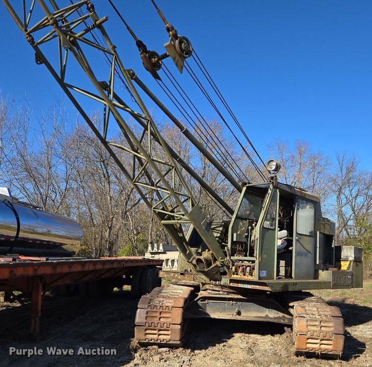 image for item DP6724 1970 Lorain  L36M crane